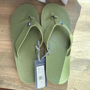 Vineyard Vines men’s sandals